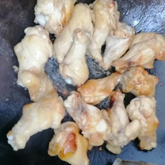 家常菜豆角的做法：星级大厨教你轻松烹饪美味佳肴